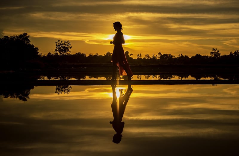 Mindful Steps Outdoors